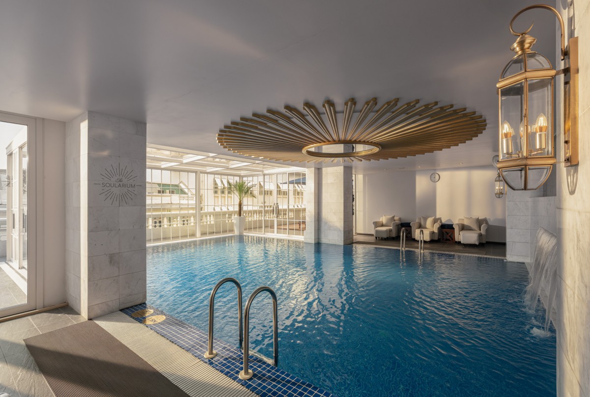 swimming-pool