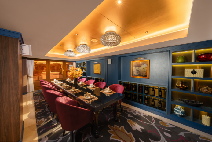 restaurants-and-bars