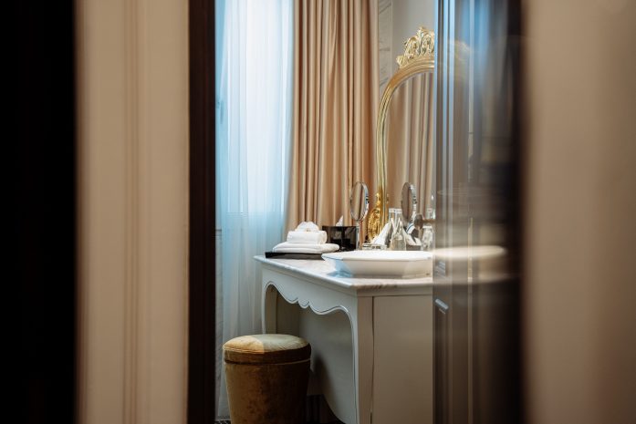 grand-deluxe-room