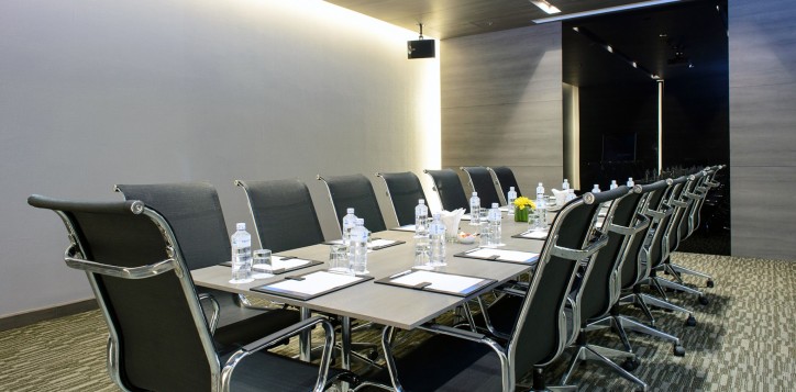 meeting-event-room-capacity