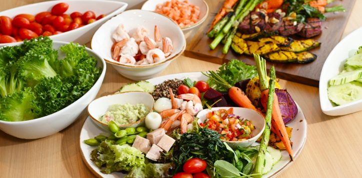 premium-salad-saturday-experience