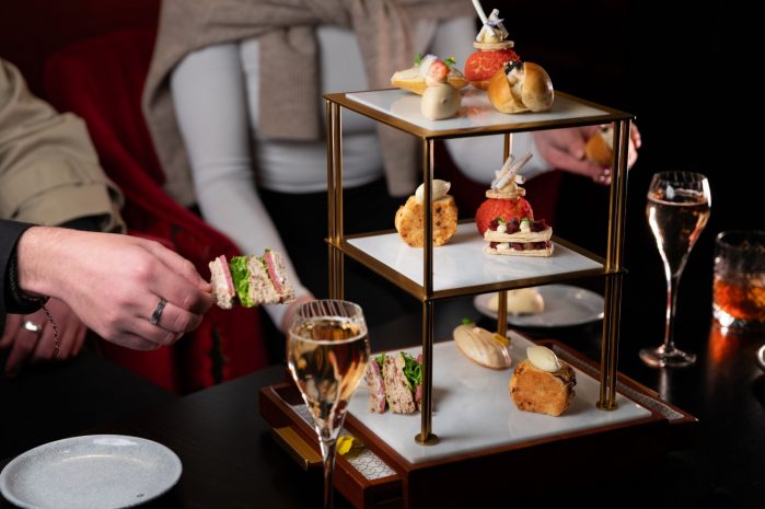 saveurs-de-la-saint-valentin-afternoon-tea-for-two