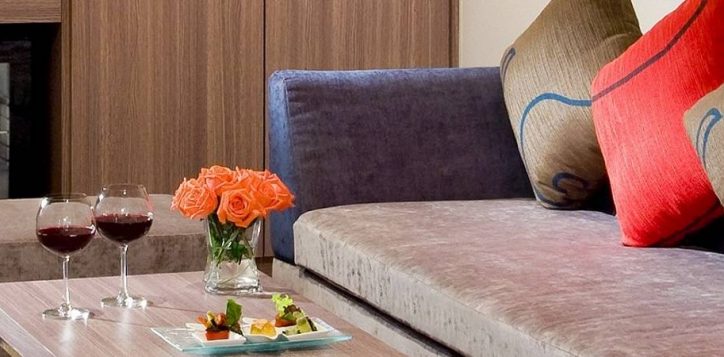 executive-corner-room-012