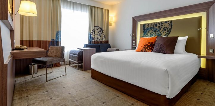 the-hotel-the-hotel-3-2
