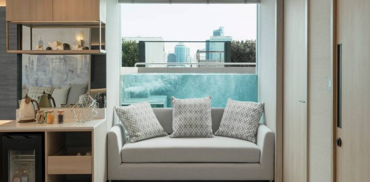 paul-dubrule-pool-suite-in-siam-square-2