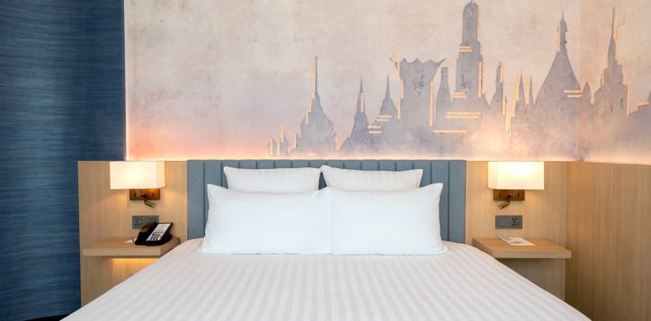 junior-suite-bed