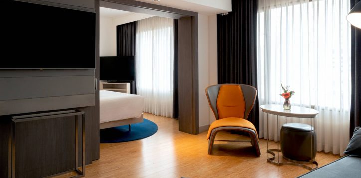 jr-suite-living-room
