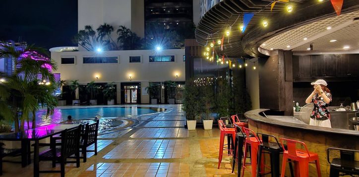 pool-bar-night-time