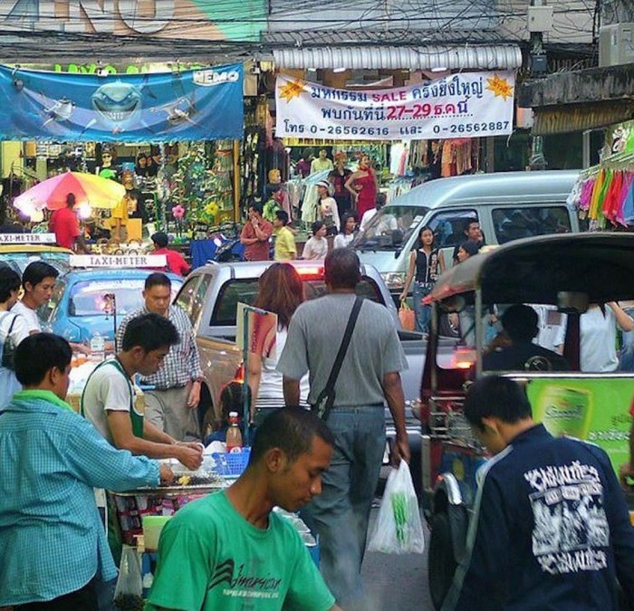 pratunam-market