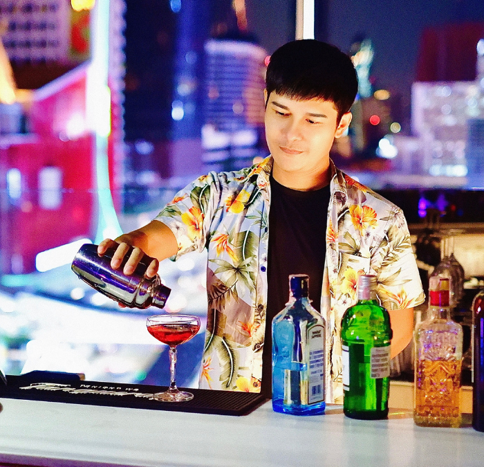 rooftop-bar-in-bangkok