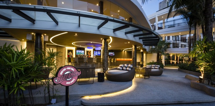 barsrestaurants-championsbar