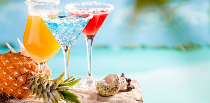 barsrestaurants-poolbar-happyhour