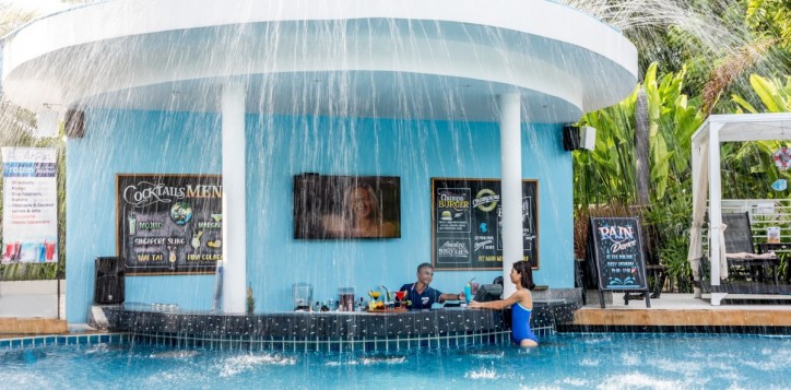 bar-and-restaurants-3