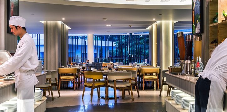 novotel-phuket-resort-ocean-terrace2