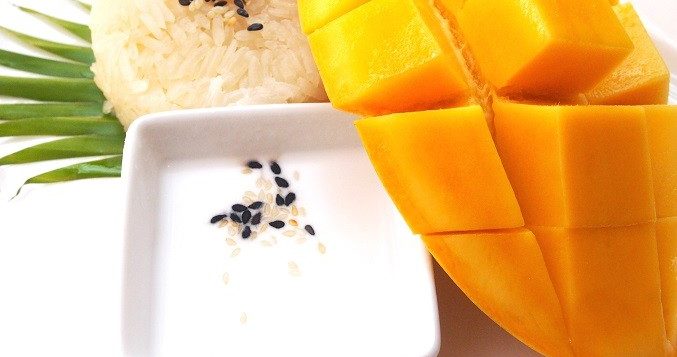 romantic-dinner-in-phuket-mango-sticky-rice