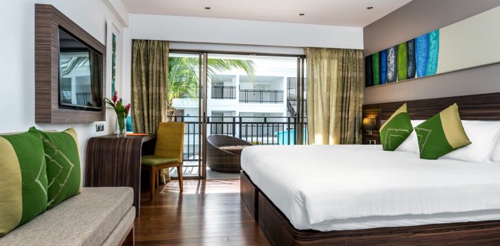 novotel-phuket-karon-superior_27532836955_o