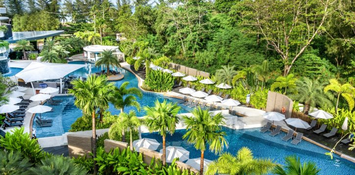 novotel-phuket-karon-lagoon-pool_27699996855_o