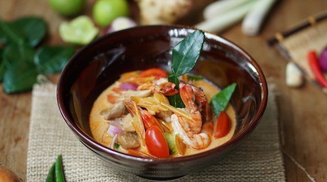 novotel-phuket-karon-oceans-restaurant-tom-yum-goong-nam-khon