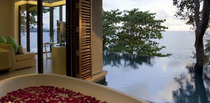 05-luxury-ocean-pool-villa-01-2