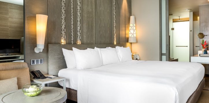 room-deluxe-room-deluxeroom1-3-2