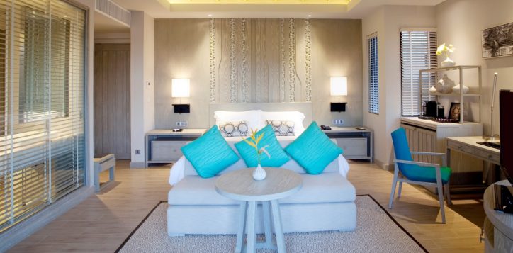 room-grand-deluxe-02-grand-deluxe-room-2