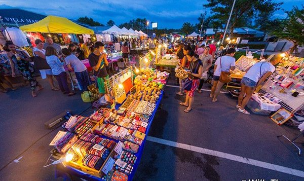 boat-avenue-night-market