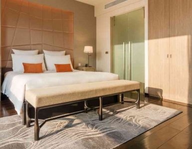 best-luxury-hotel-in-bangkok-city-center-vie-hotel