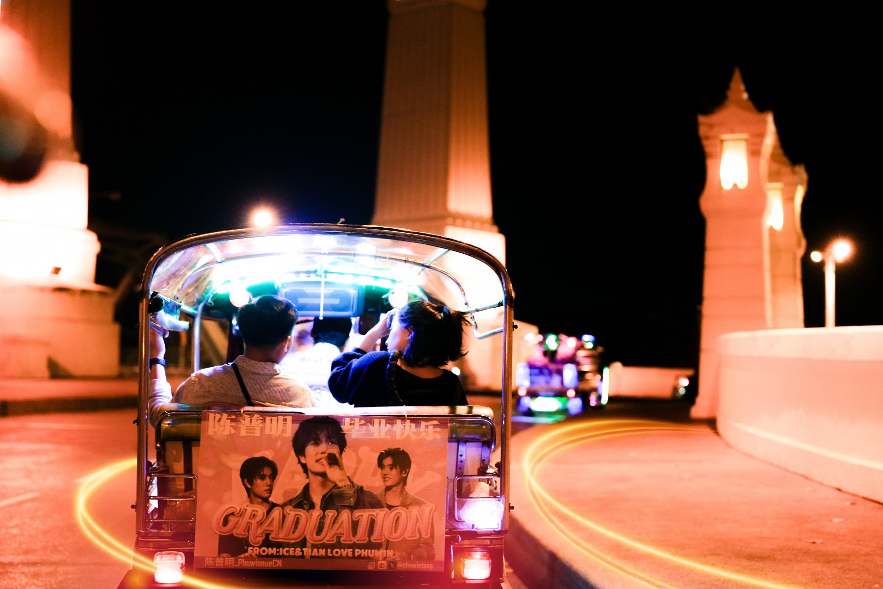 mmoment-tuk-tuk-food-tour