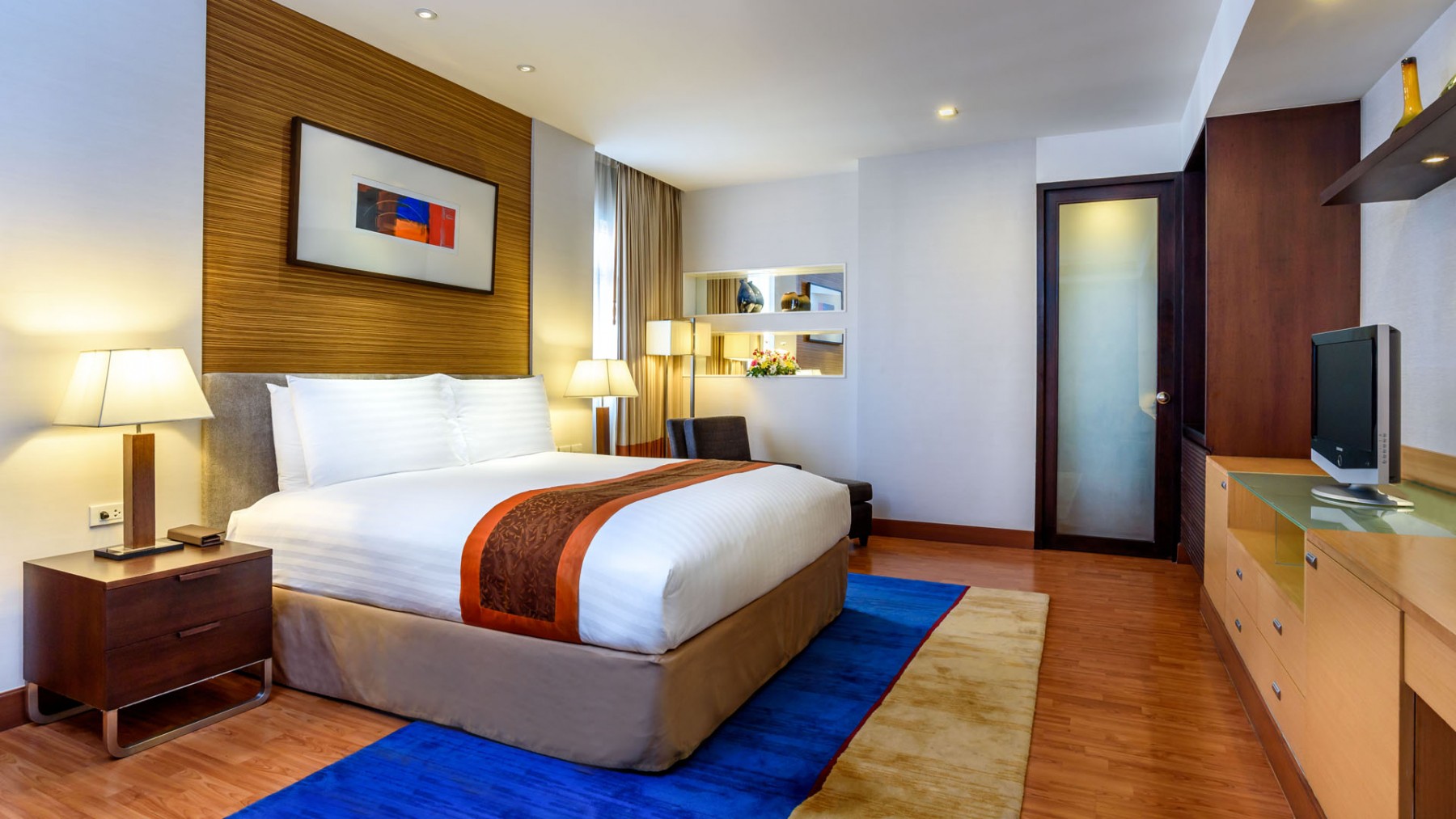 Deluxe Room 1 King Size Bed Grand Sukhumvit Bangkok