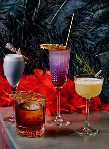 pouring-the-razzle-dazzle-special-cocktails-inspired-by-chicago
