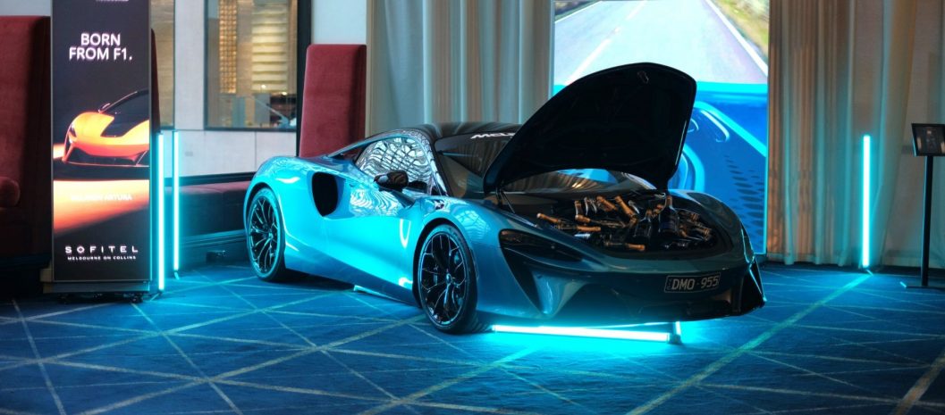 supercar-glamour-arrives-for-foruma-1-week