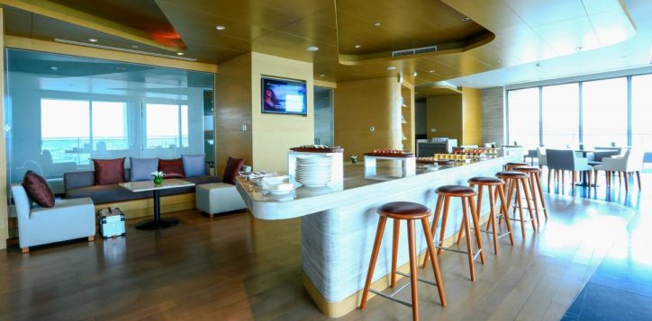restaurants-_-bars-section-premier-executive-lounge-photo3-2