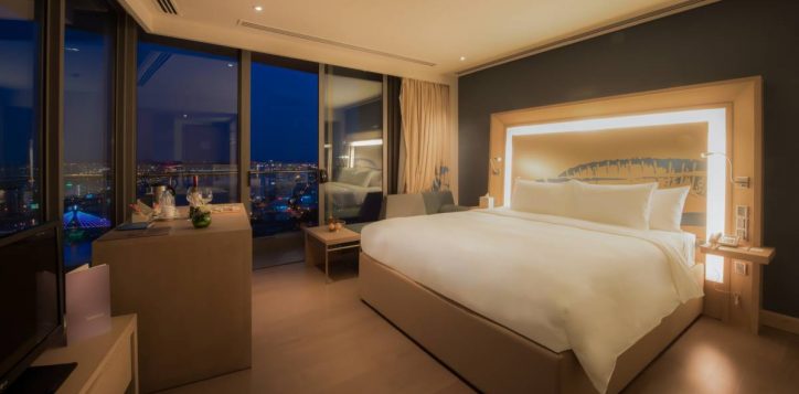 room-_-suite-section-deluxe-corner1-2