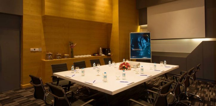 mice-section-meeting-room-moc-son-3