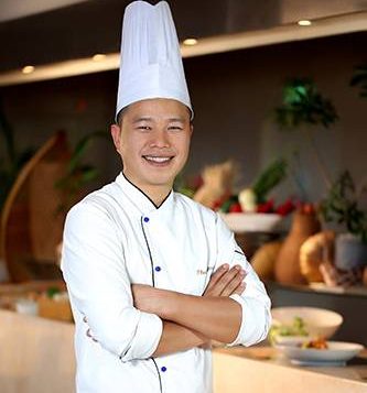 restaurants-_-bars-section-chef3-2