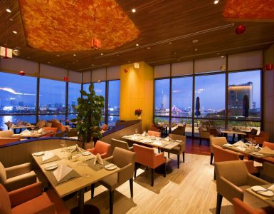20-romantic-date-spots-for-couples-in-da-nang