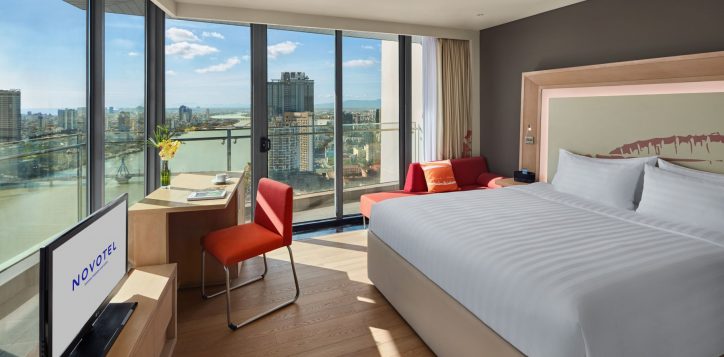 novotel-danang-premier-han-river-corner-deluxe_01