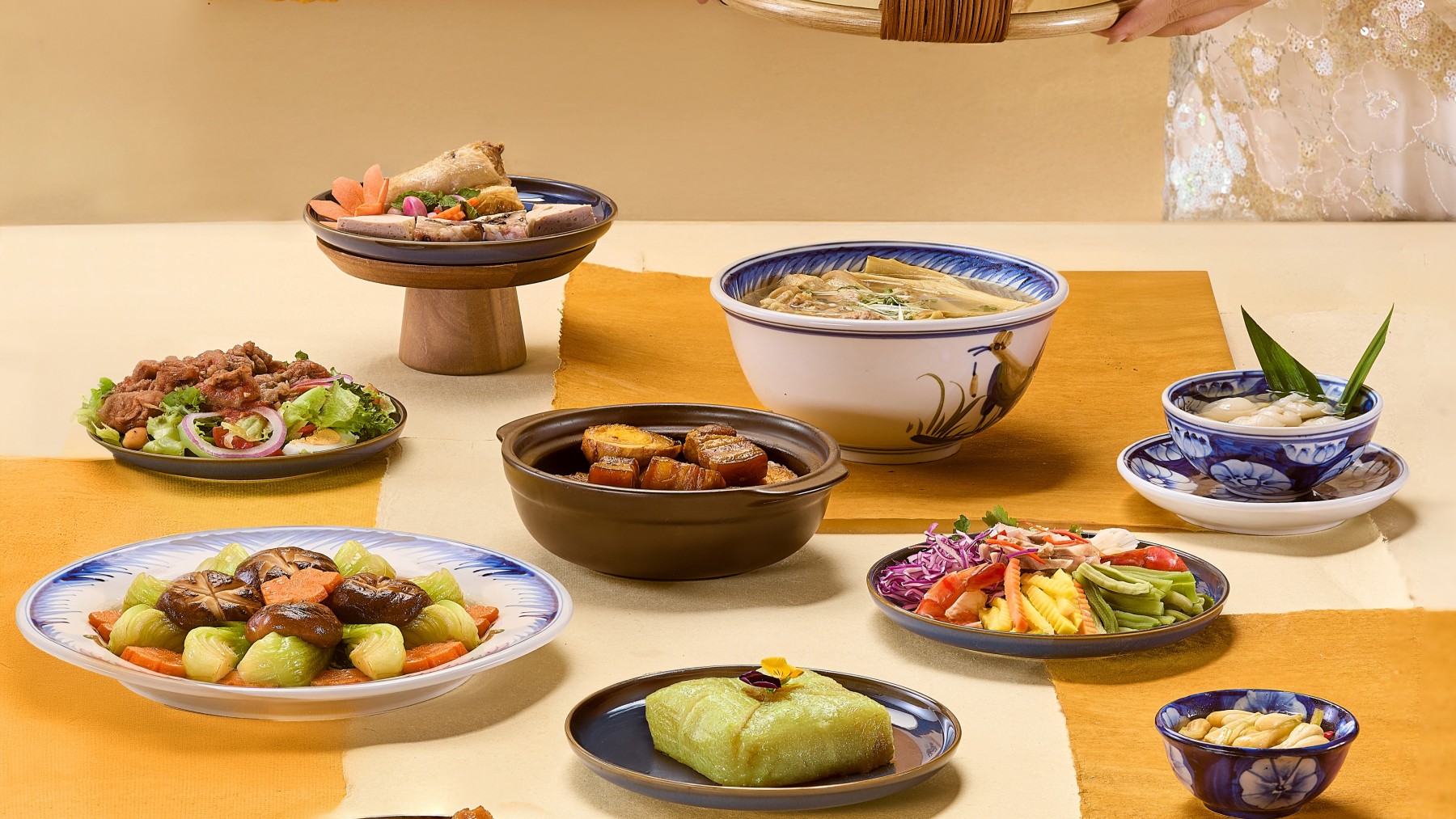 Tết set menu - Novotel Danang Premier - Mâm cơm Tết ba miền – Hương vị Tết Việt