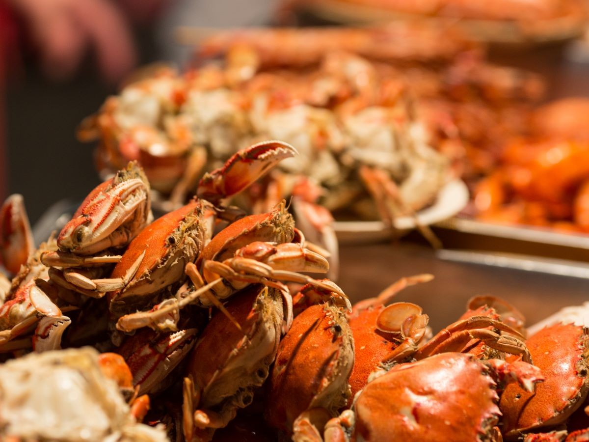 Danang seafood buffet dinner