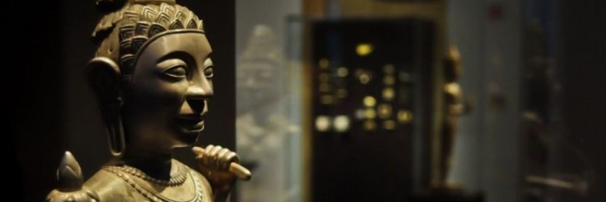 ダナンチャム彫刻博物館: 国宝の家 - Novotel Danang Premier Han River