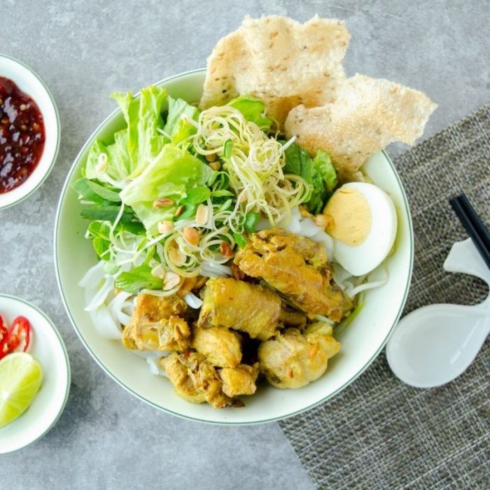 12-must-try-da-nang-specialties-where-locals-love-to-eat