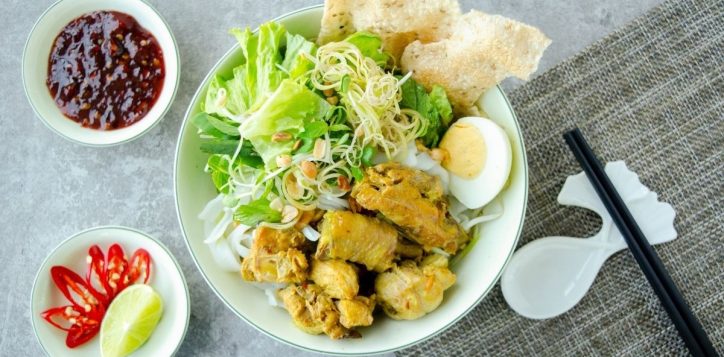 12-mon-an-dac-san-da-nang-quan-an-cua-nguoi-dan-dia-phuong