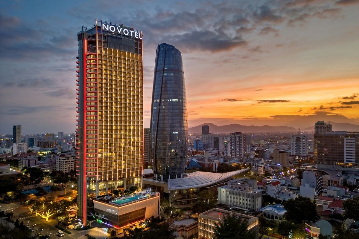 Khách sạn Novotel Danang Premier Han River 5 sao với tầm nhìn ra sông Hàn