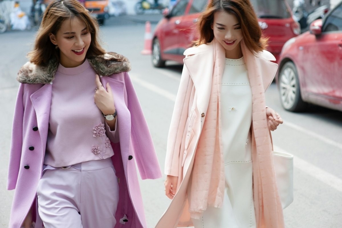 3月8日の国際女性デーにダナンで映画鑑賞とショッピングを楽しむ様子