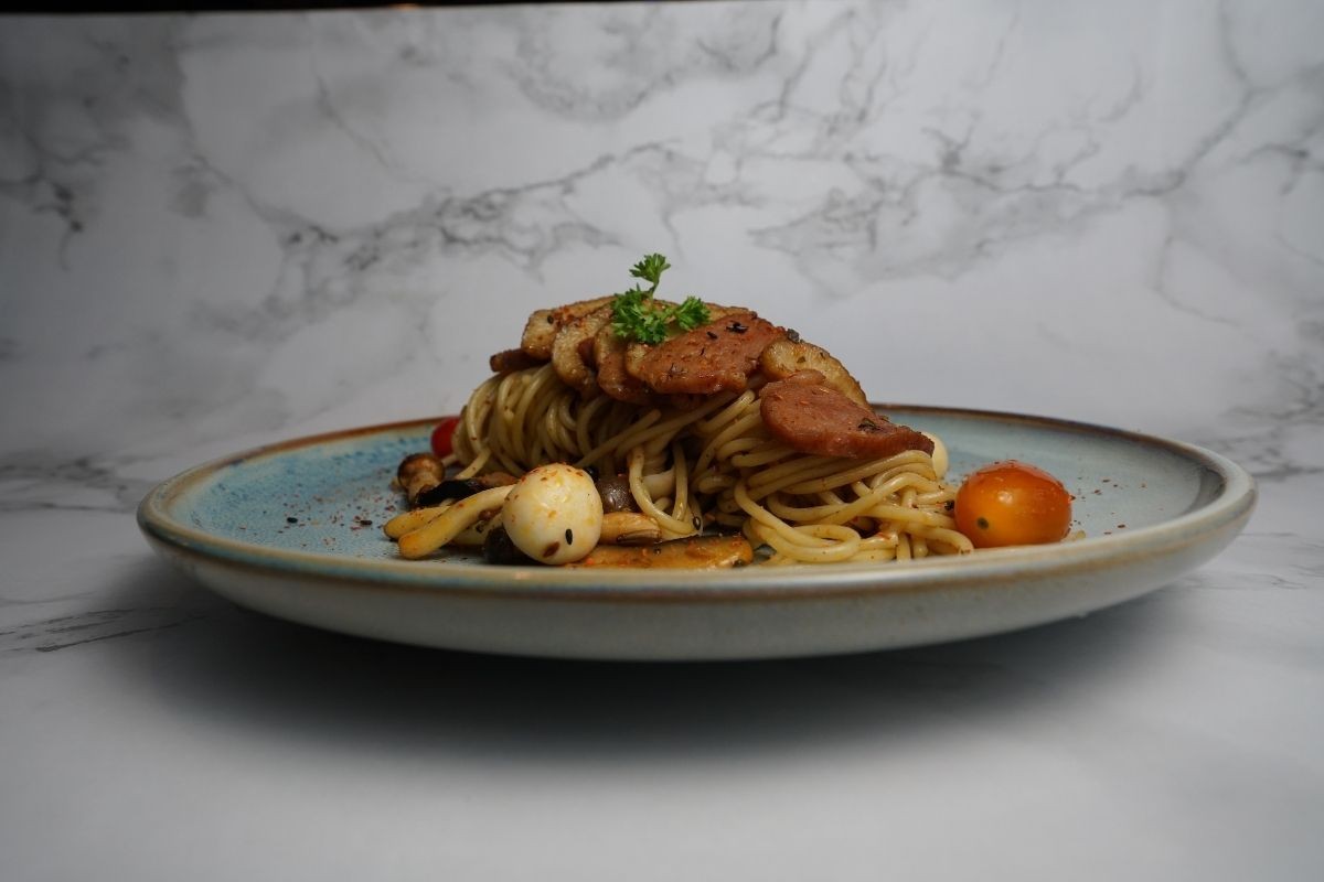 Smoked Duck Pasta ở nhà hàng âu MeliOh Bistro Danang đà nẵng