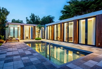 luxury pool villas