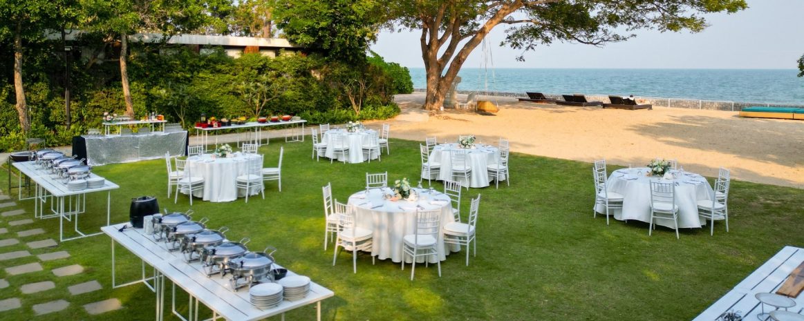 beachside-event-lawn