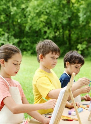 painting-in-the-garden