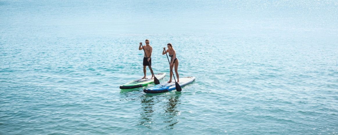 book-paddle-board-by-the-sea