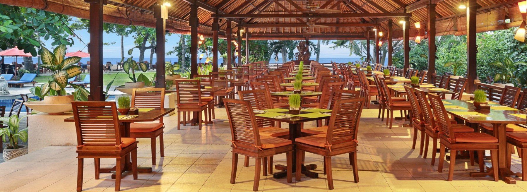 Mercure Bali Sanur Resort - Restaurants & Bars
